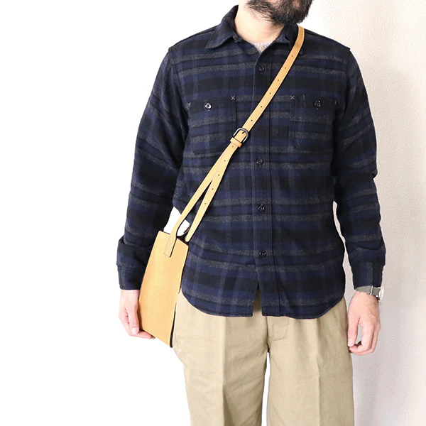 TRAILBLAZER BAG / 1920 - 1930s WOODSMAN SHOULDER BAG / BULL HIDE / YELLOW OCHRE NUBUCK - Image 6