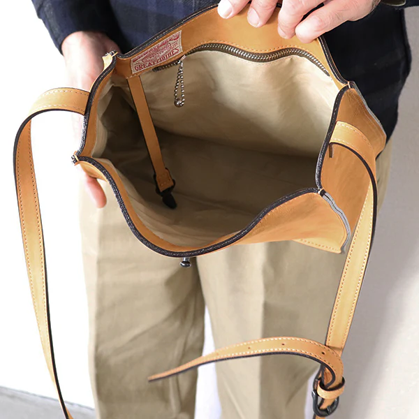 TRAILBLAZER BAG / 1920 - 1930s WOODSMAN SHOULDER BAG / BULL HIDE / YELLOW OCHRE NUBUCK - Image 8