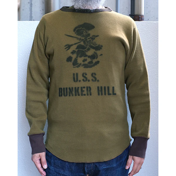 CREW NECK TYPE LONG SLEEVE UNDER WEAR / U.S. NAVY CV-17 USS BUNKER HILL