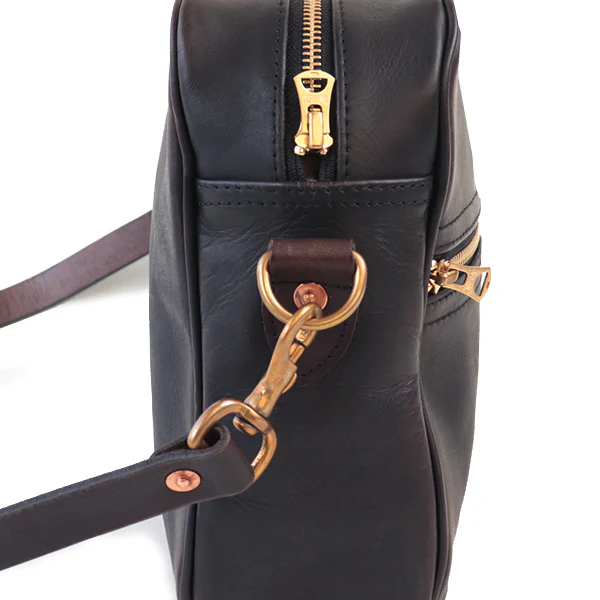 LEATHER WANDER SHOULDER BAG / BLACK VINTAGE FINISH - Image 4