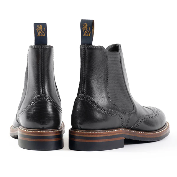 MEDALLION BROGUE CHELSEA BOOTS / SHINKI HIKAKU HORSEBUTT / BLACK - Image 4