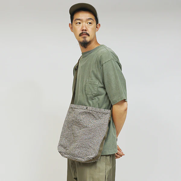 MAIL BAG SWISS ARMY / DARK GREEN