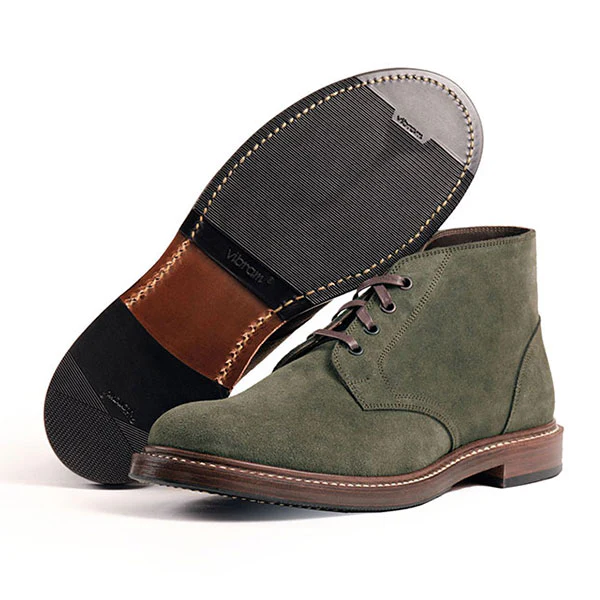 THE STEADFAST CHUKKA BOOTS / JAPANESE SUEDE / OLIVE - Image 3