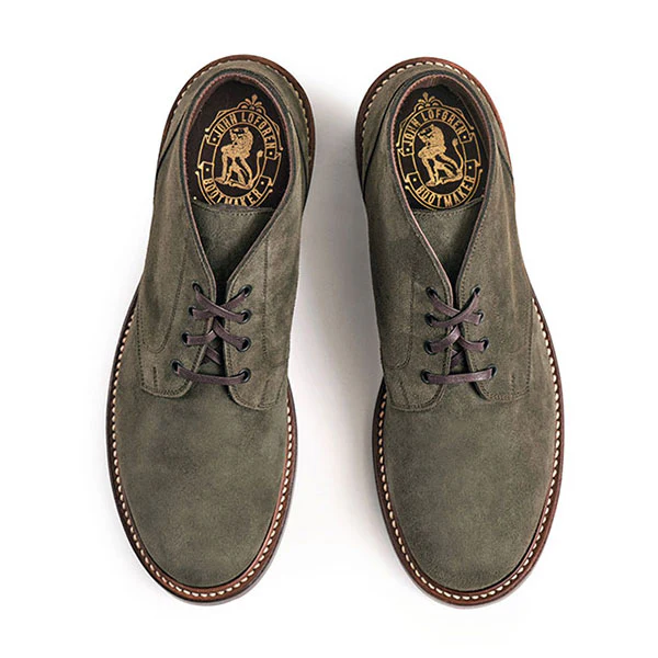 THE STEADFAST CHUKKA BOOTS / JAPANESE SUEDE / OLIVE - Image 6