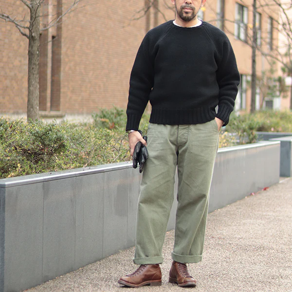 TRAILBLAZER SWEATER / RAGLAN SLEEVE SWEATER / BRITISH WOOL / BLACK - Image 3